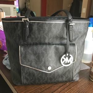 Michael Kors Tote